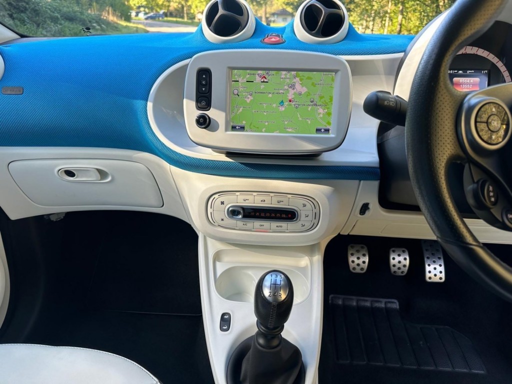 SMART FORFOUR 0.9T Proxy (Premium) Euro 6 (s/s) 5dr 2016