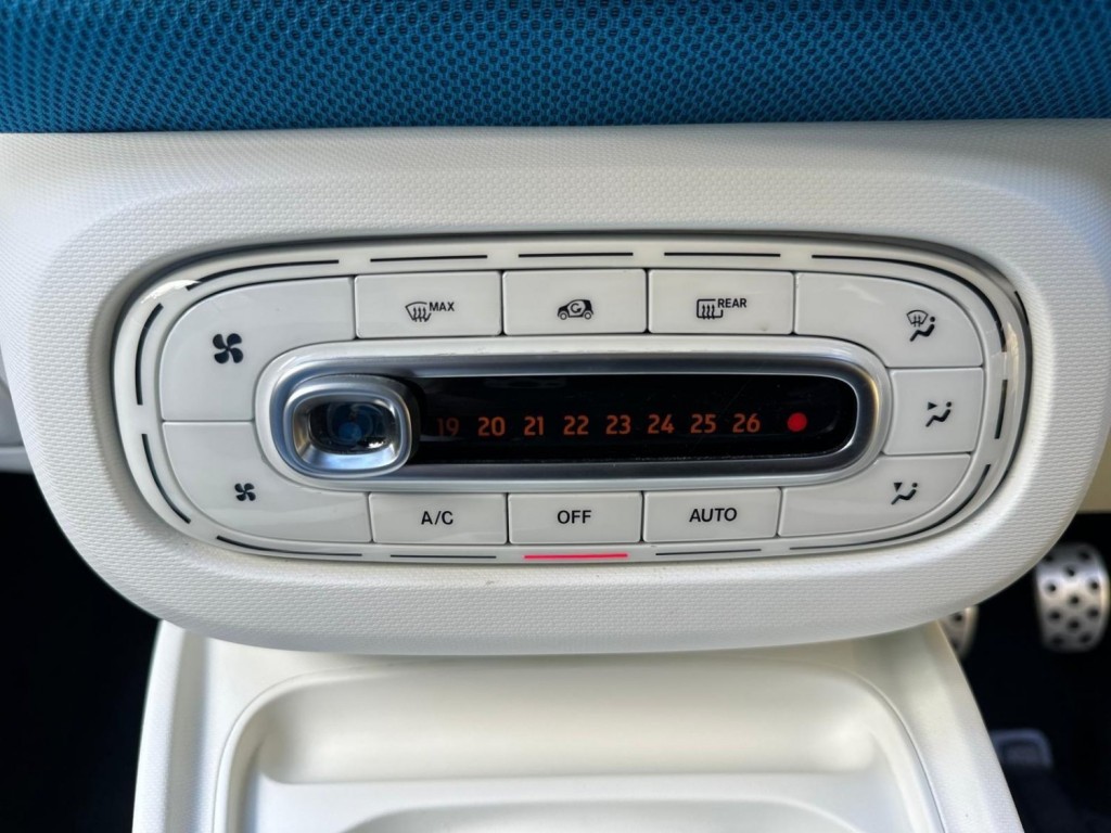 SMART FORFOUR 0.9T Proxy (Premium) Euro 6 (s/s) 5dr 2016