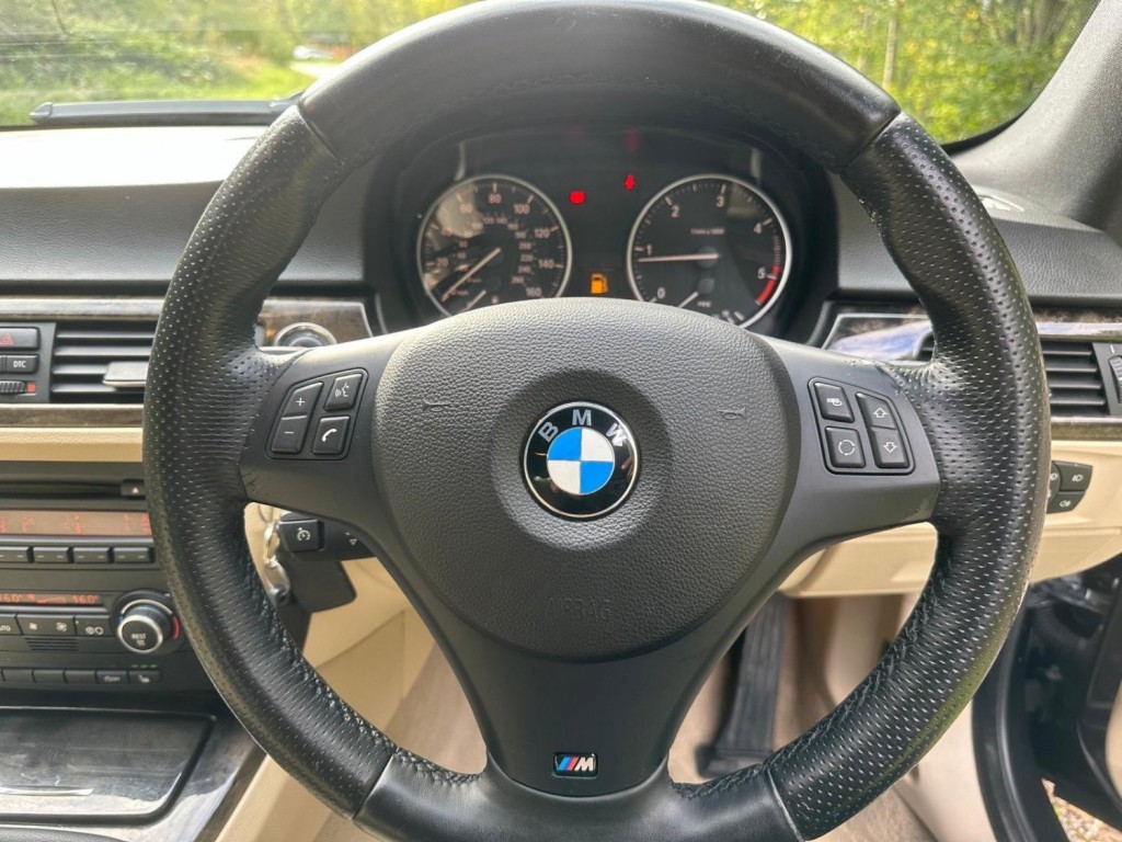 BMW 3 SERIES 2.0 320d M Sport Euro 5 2dr 2009