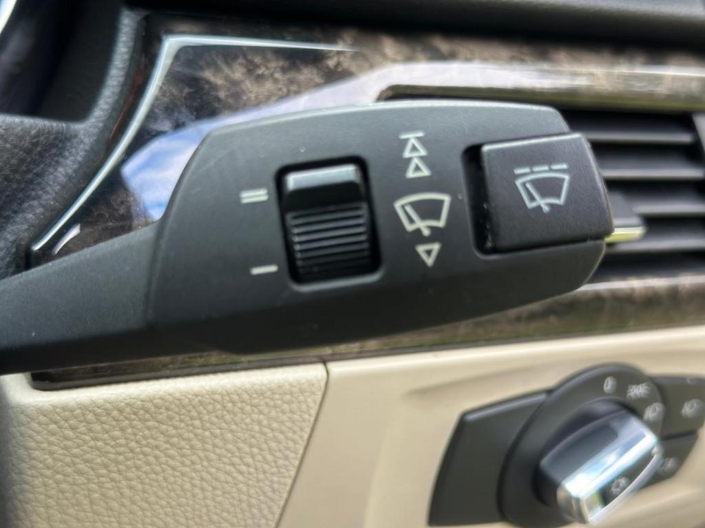 BMW 3 SERIES 2.0 320d M Sport Euro 5 2dr 2009