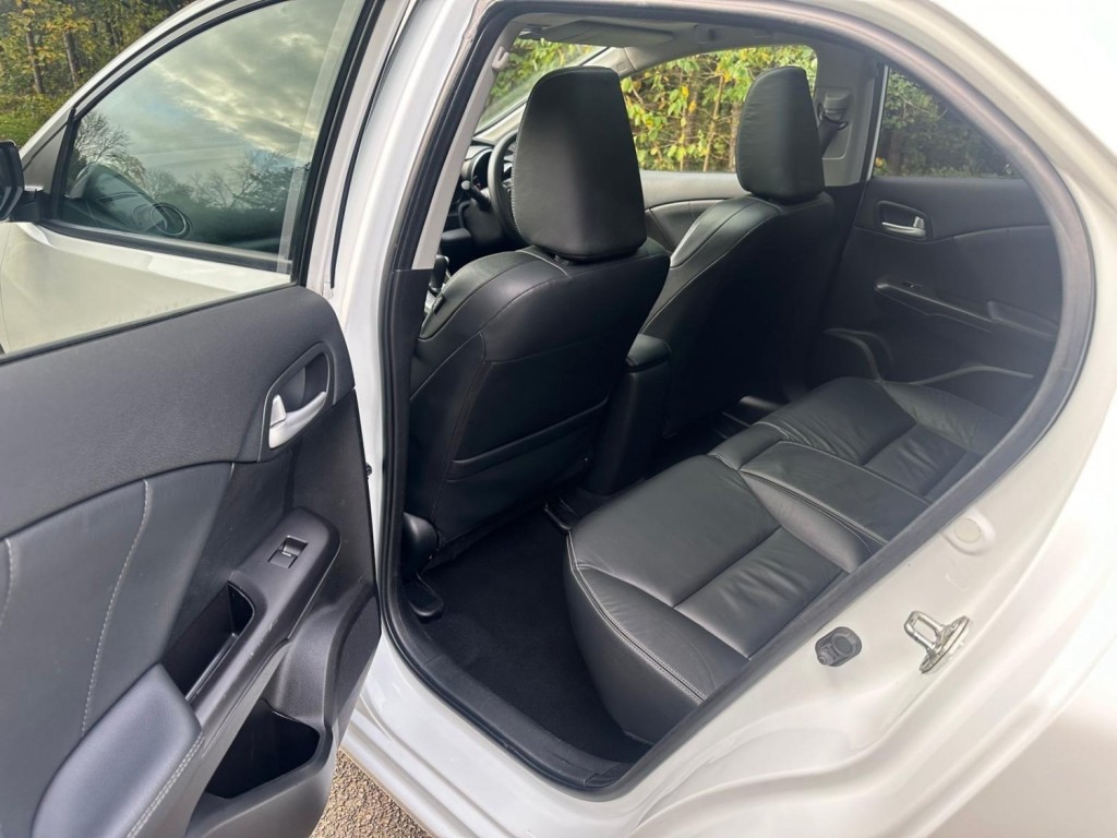 HONDA CIVIC 1.8 i-VTEC SR Auto Euro 5 5dr 2014