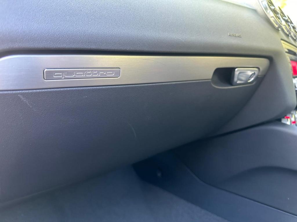 AUDI TT 2.0 TFSI Sport S Tronic quattro Euro 5 (s/s) 3dr 2011