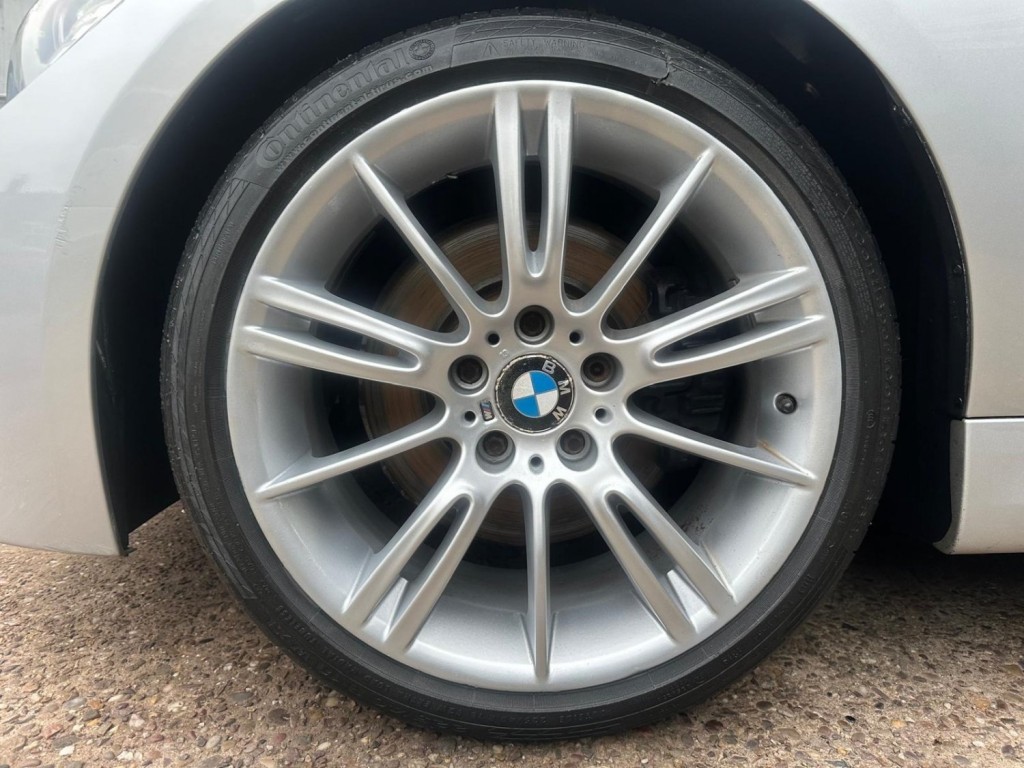 BMW 3 SERIES 3.0 325d M Sport Touring Steptronic Euro 5 5dr 2010