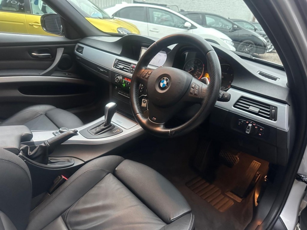 BMW 3 SERIES 3.0 325d M Sport Touring Steptronic Euro 5 5dr 2010