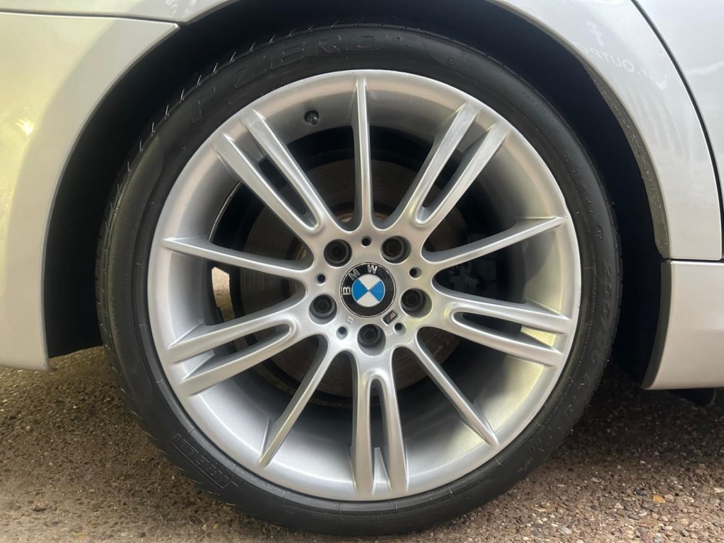 BMW 3 SERIES 3.0 325d M Sport Touring Steptronic Euro 5 5dr 2010