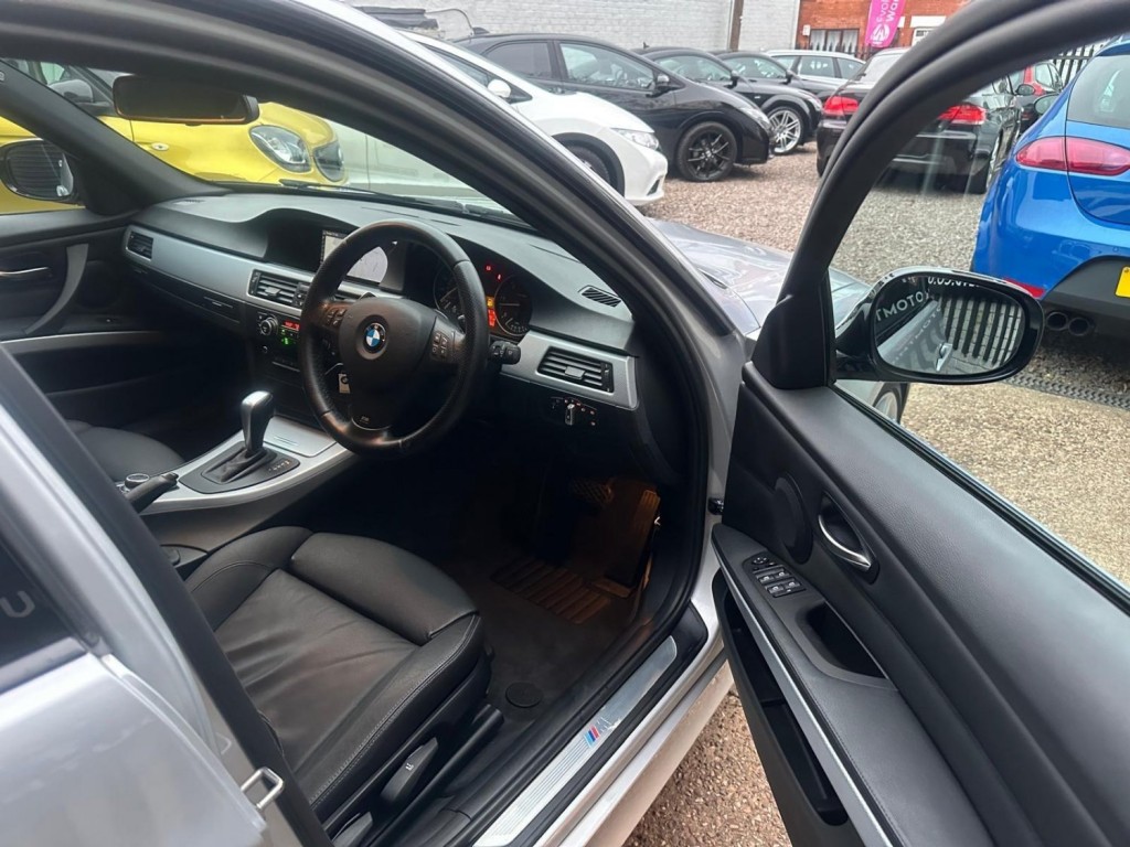 BMW 3 SERIES 3.0 325d M Sport Touring Steptronic Euro 5 5dr 2010