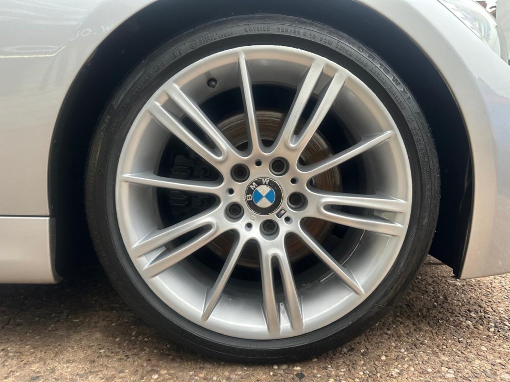 BMW 3 SERIES 3.0 325d M Sport Touring Steptronic Euro 5 5dr 2010