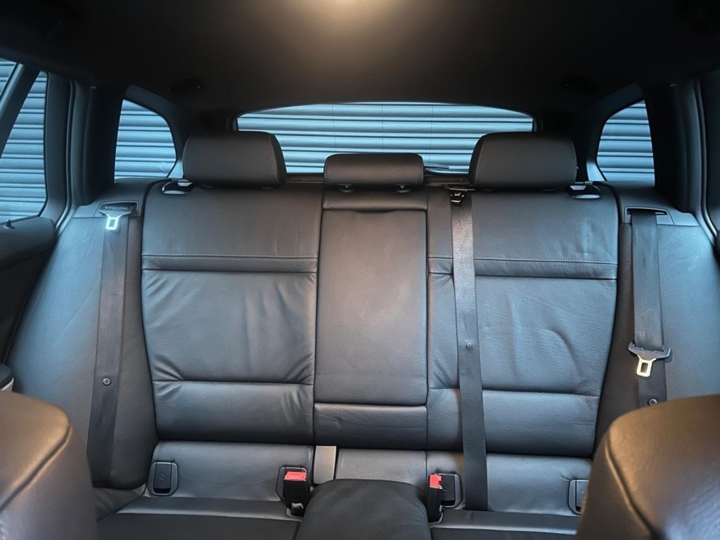 BMW 3 SERIES 3.0 325d M Sport Touring Steptronic Euro 5 5dr 2010