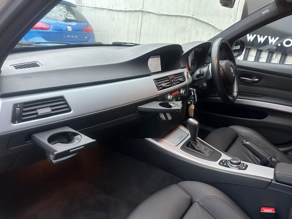 BMW 3 SERIES 3.0 325d M Sport Touring Steptronic Euro 5 5dr 2010