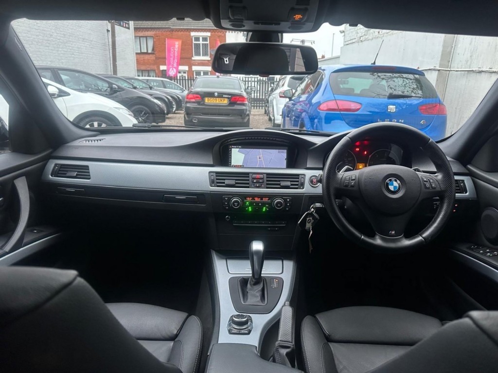BMW 3 SERIES 3.0 325d M Sport Touring Steptronic Euro 5 5dr 2010