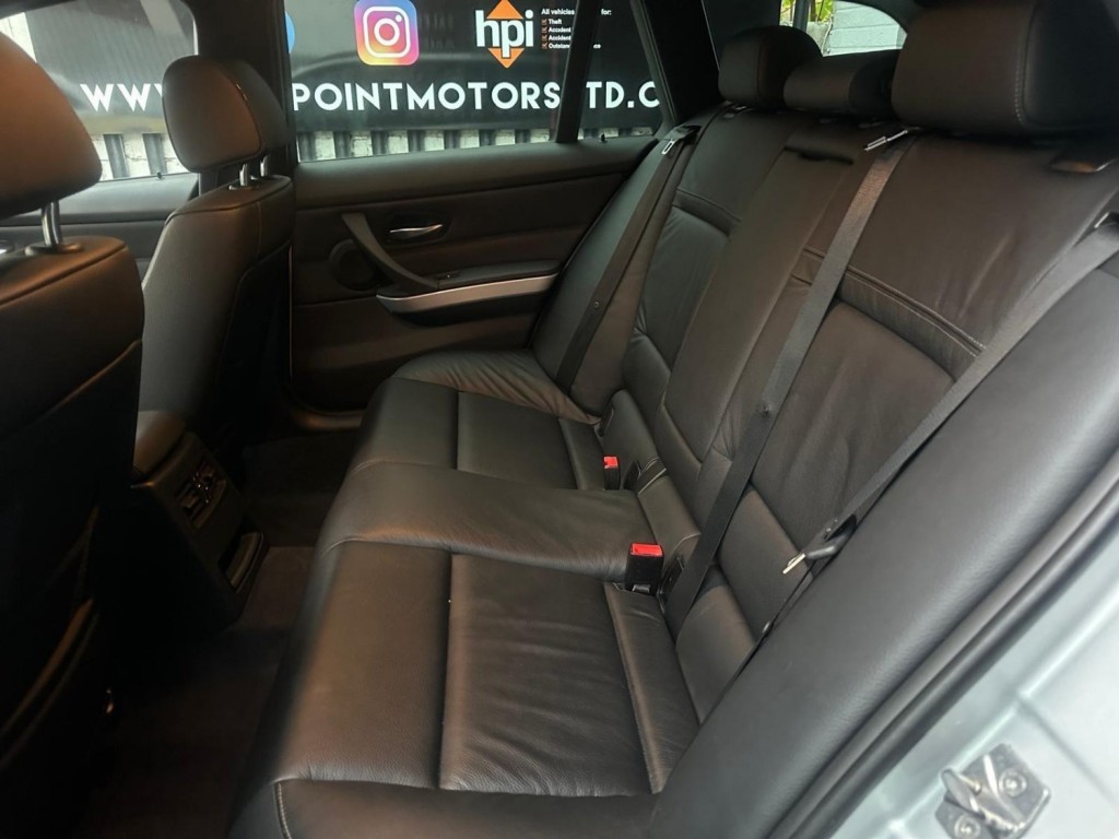 BMW 3 SERIES 3.0 325d M Sport Touring Steptronic Euro 5 5dr 2010
