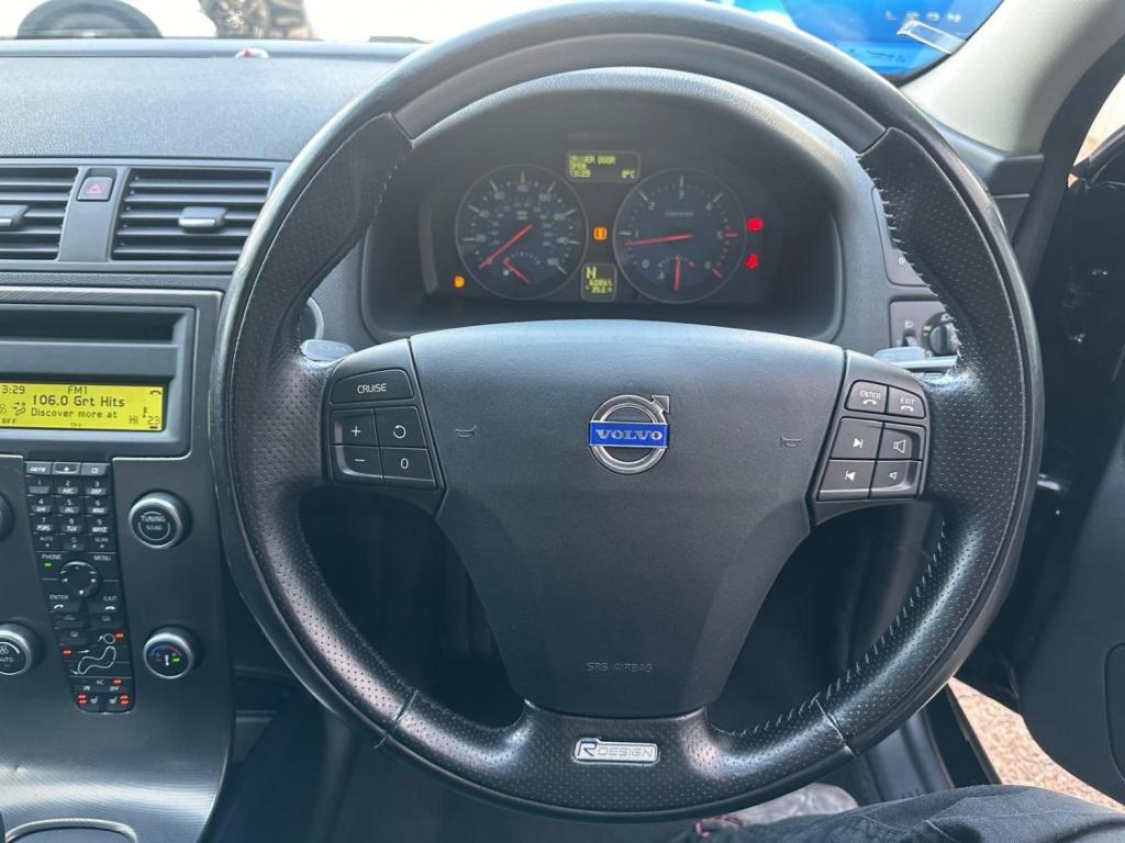 VOLVO C30 2.0 D3 R-Design Sports Coupe Geartronic Euro 5 3dr 2011