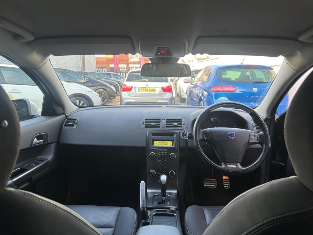 VOLVO C30 2.0 D3 R-Design Sports Coupe Geartronic Euro 5 3dr 2011