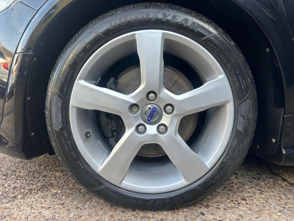 VOLVO C30 2.0 D3 R-Design Sports Coupe Geartronic Euro 5 3dr 2011