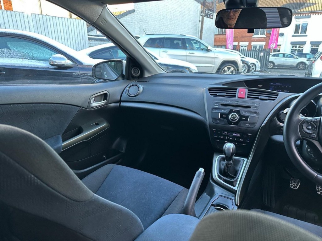 HONDA CIVIC 2.2 i-DTEC ES Euro 5 (s/s) 5dr 2012