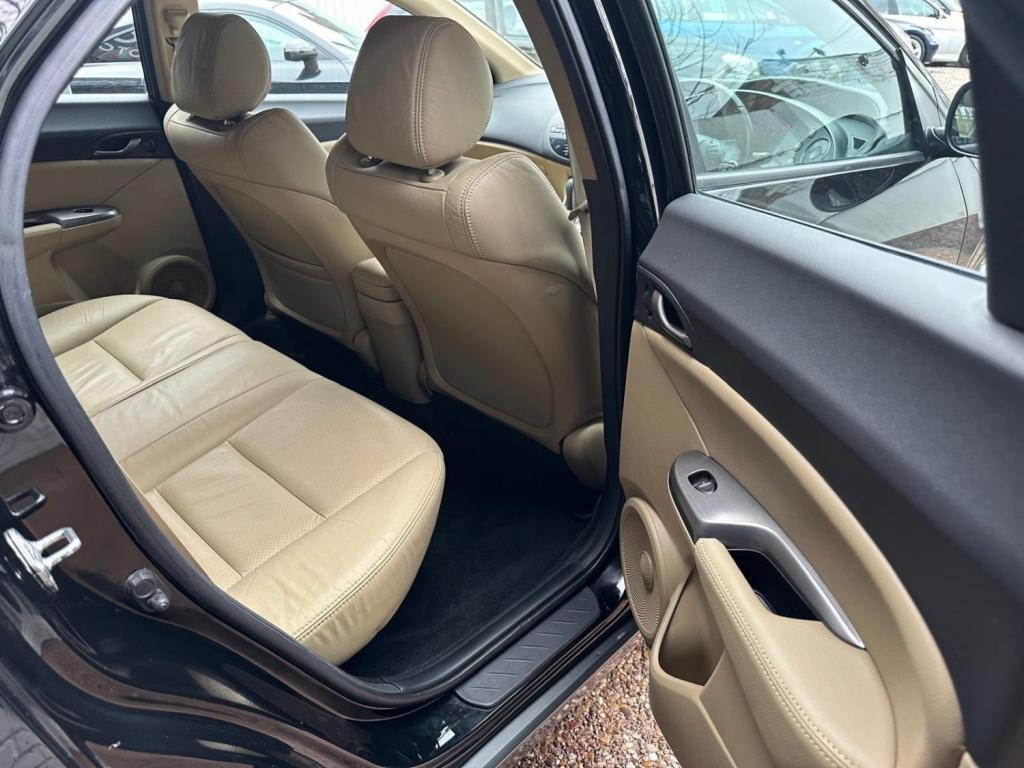 HONDA CIVIC 1.8 i-VTEC EX GT 5dr 2010