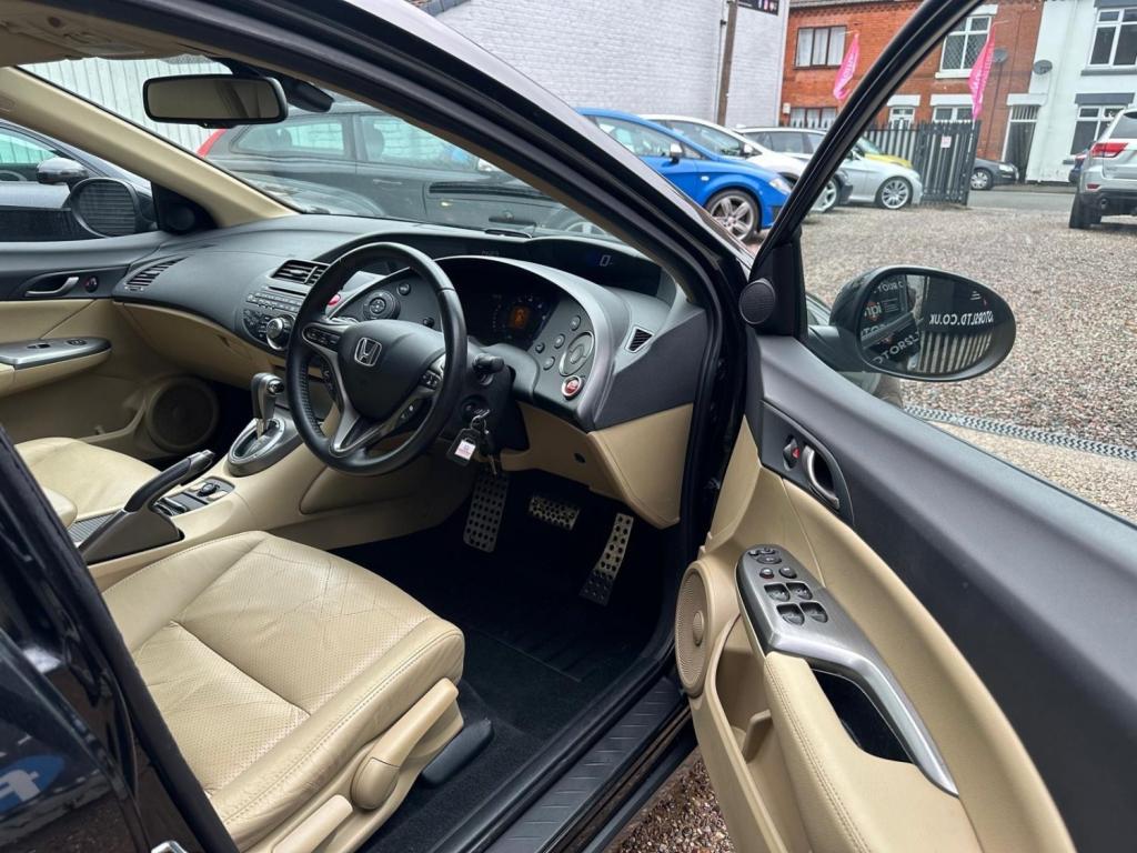 HONDA CIVIC 1.8 i-VTEC EX GT 5dr 2010