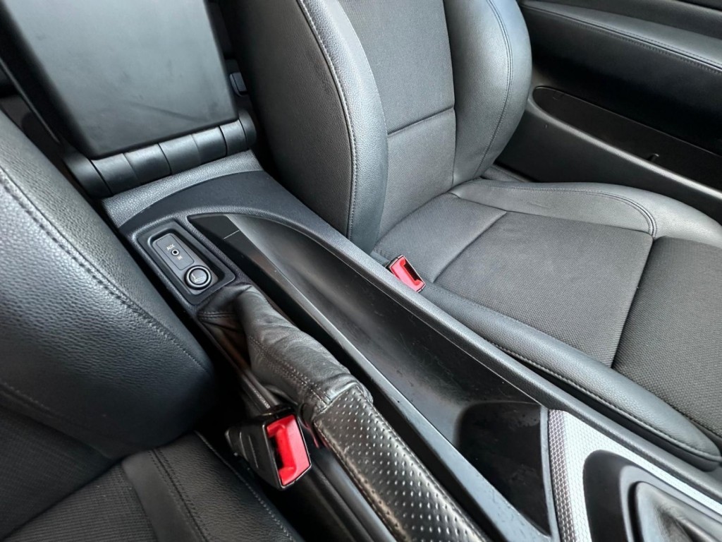 BMW 1 SERIES 2.0 120d M Sport Steptronic Euro 5 2dr 2010