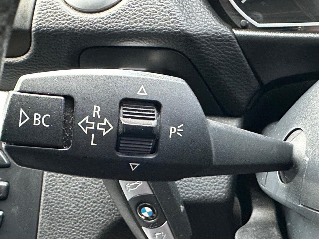 BMW 1 SERIES 2.0 120d M Sport Steptronic Euro 5 2dr 2010