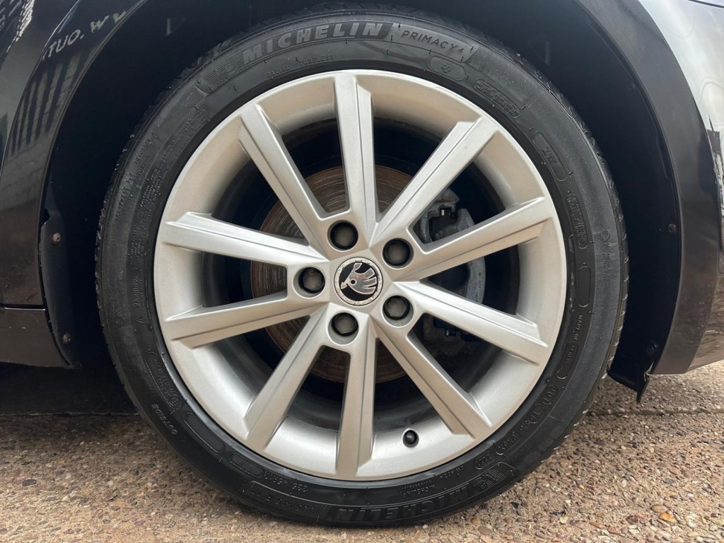 SKODA OCTAVIA 2.0 TDI Elegance DSG Euro 5 (s/s) 5dr 2014