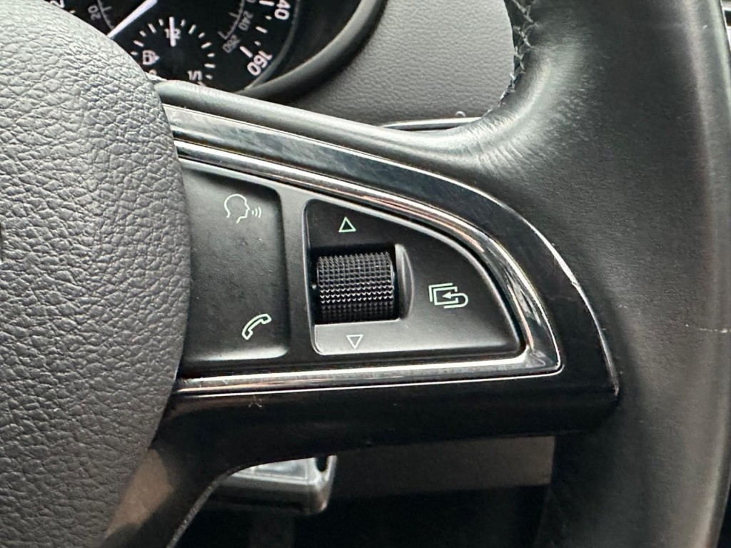 SKODA OCTAVIA 2.0 TDI Elegance DSG Euro 5 (s/s) 5dr 2014