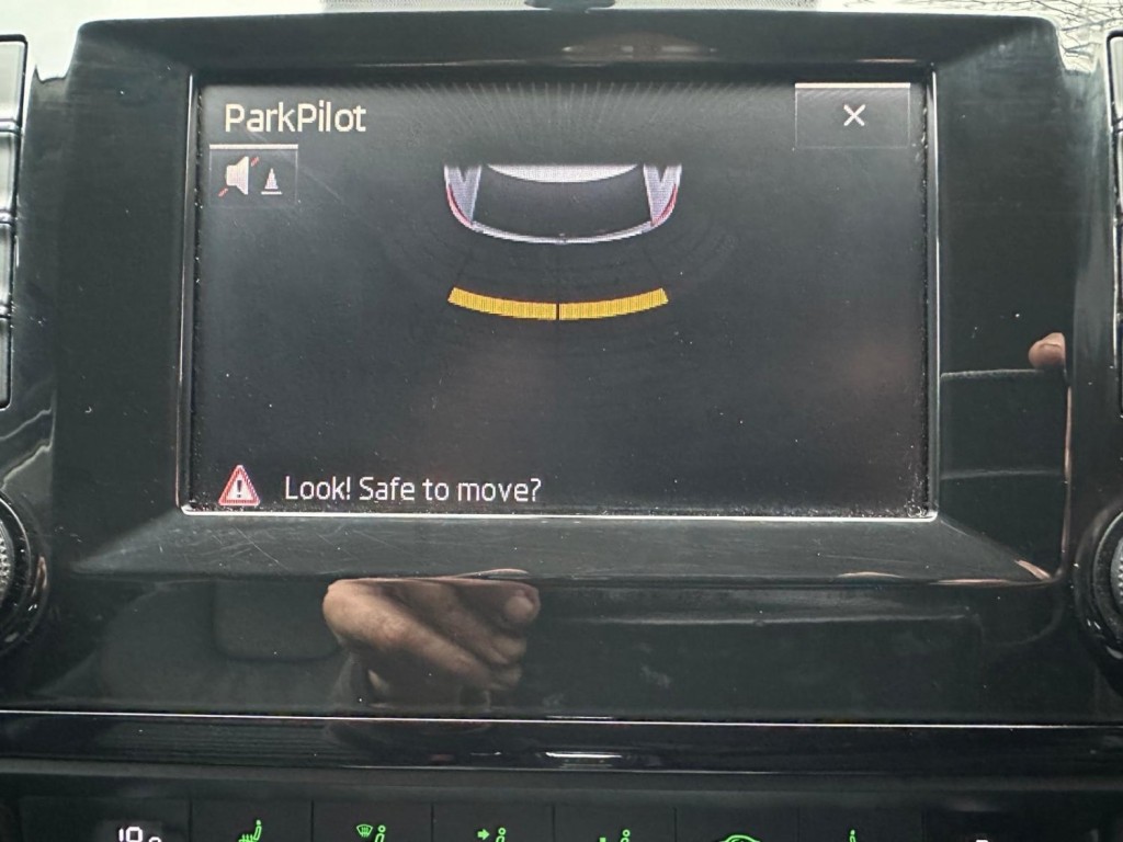 SKODA OCTAVIA 2.0 TDI Elegance DSG Euro 5 (s/s) 5dr 2014