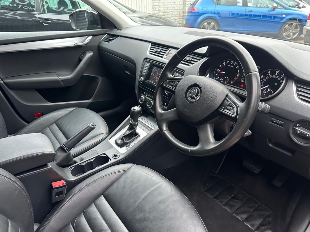 SKODA OCTAVIA 2.0 TDI Elegance DSG Euro 5 (s/s) 5dr 2014