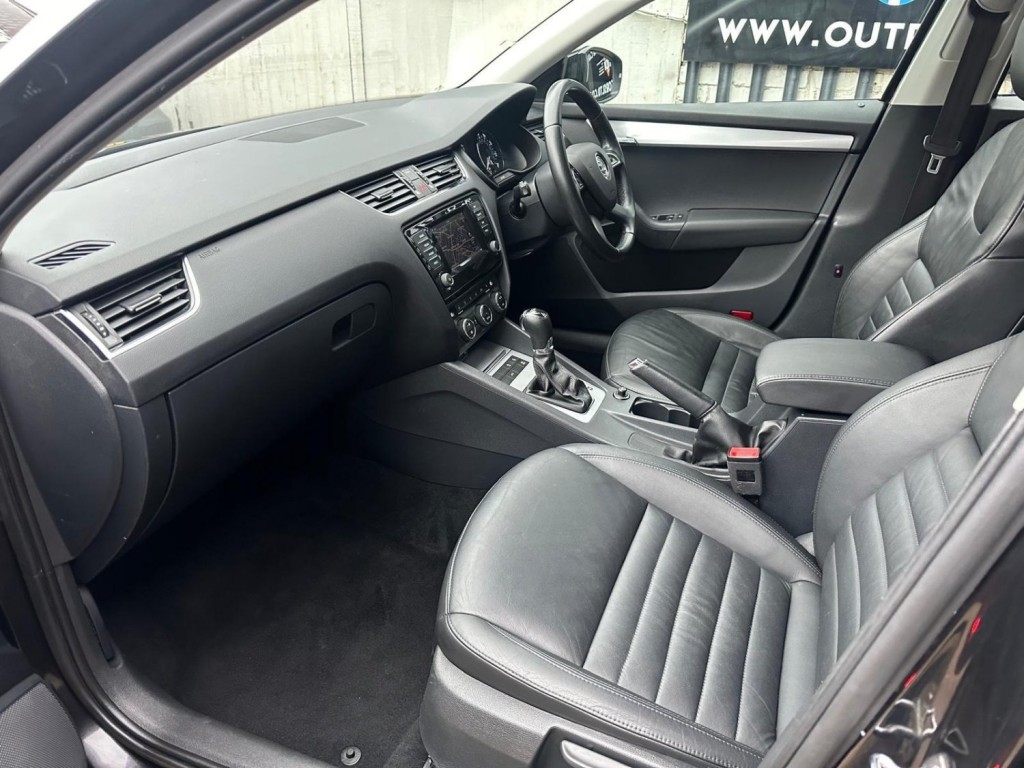 SKODA OCTAVIA 2.0 TDI Elegance DSG Euro 5 (s/s) 5dr 2014