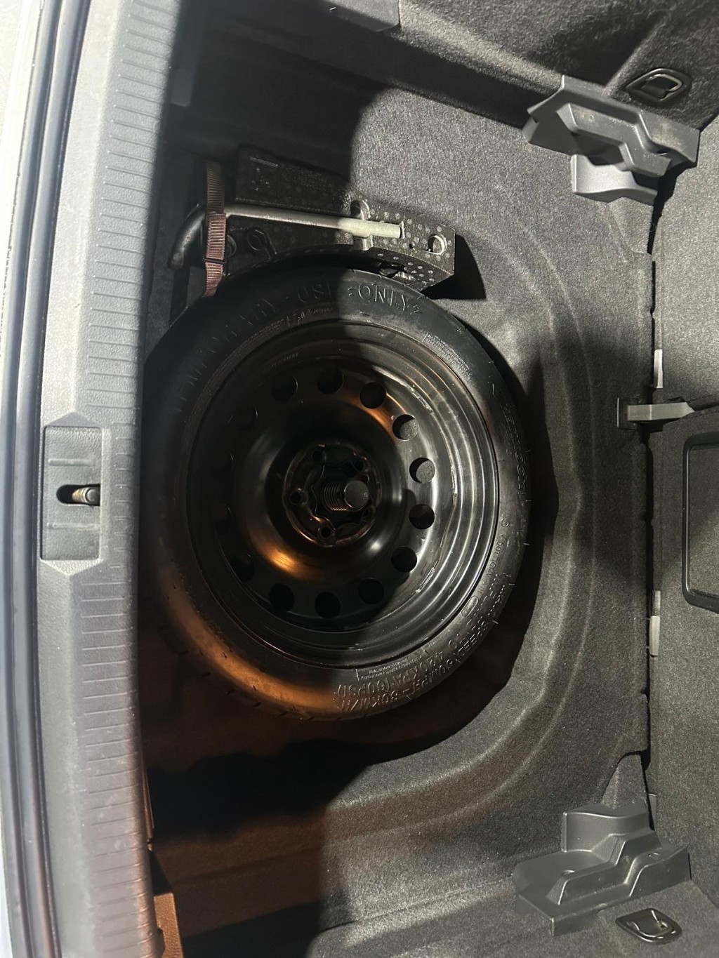 VOLKSWAGEN GOLF 1.6 TDI BlueMotion Tech SE Euro 5 (s/s) 5dr 2013