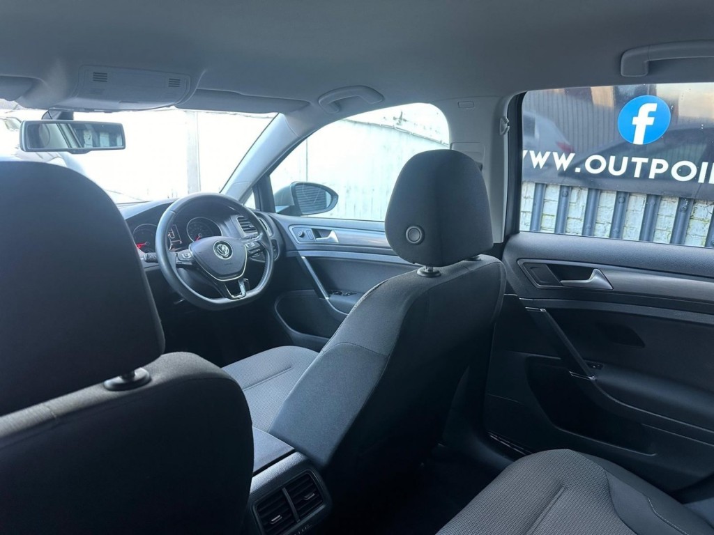 VOLKSWAGEN GOLF 1.6 TDI BlueMotion Tech SE Euro 5 (s/s) 5dr 2013