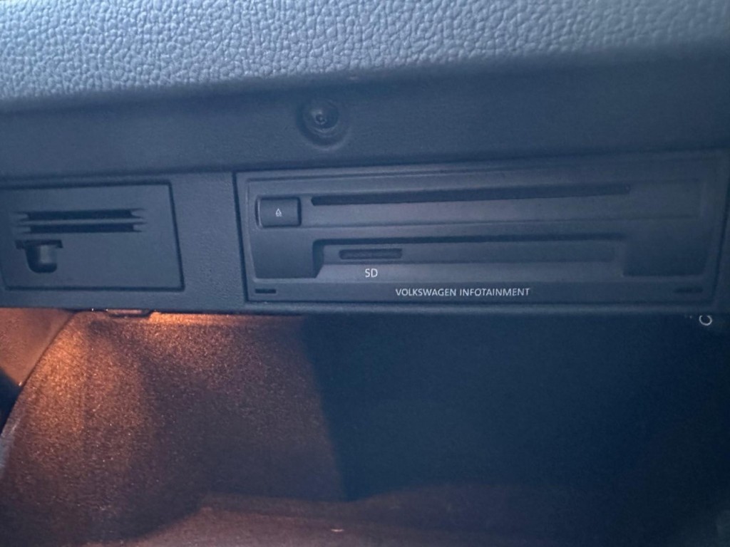 VOLKSWAGEN GOLF 1.6 TDI BlueMotion Tech SE Euro 5 (s/s) 5dr 2013