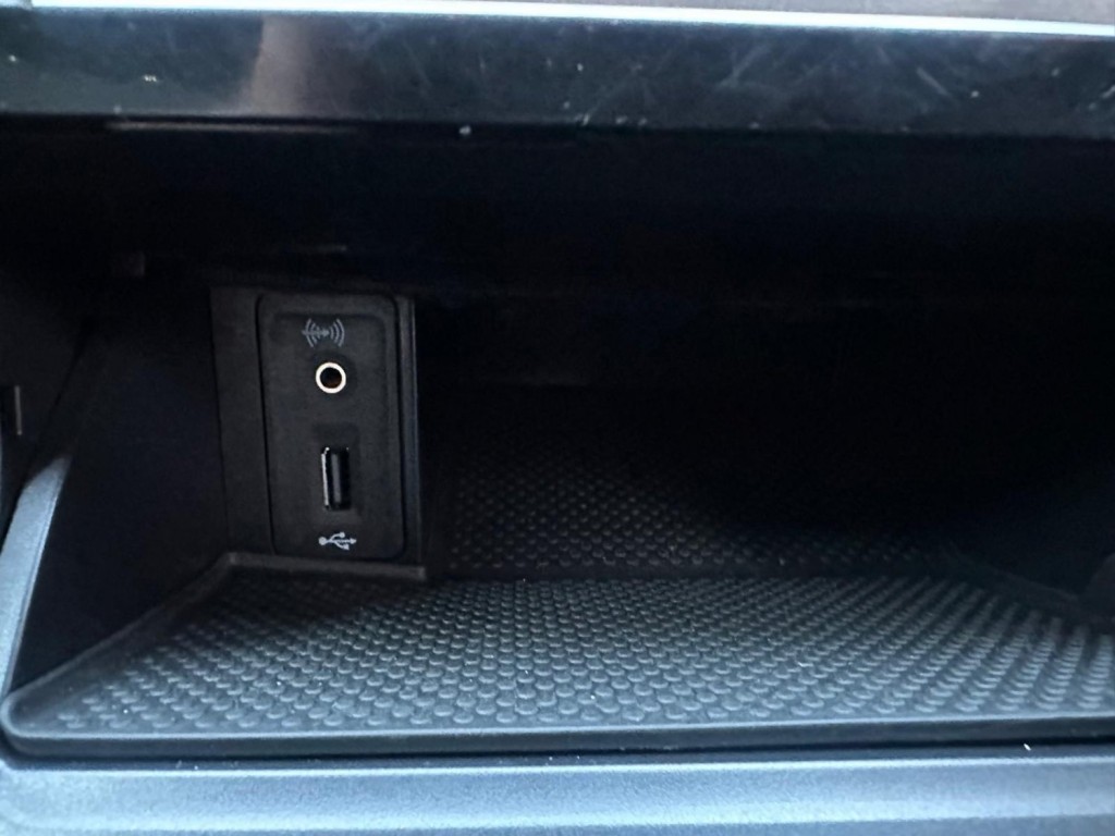 VOLKSWAGEN GOLF 1.6 TDI BlueMotion Tech SE Euro 5 (s/s) 5dr 2013