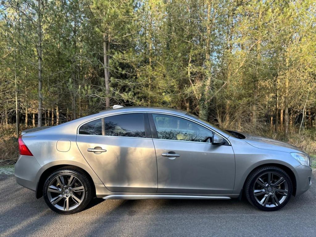 VOLVO S60 2.0 D3 SE Lux Geartronic Euro 5 4dr 2010