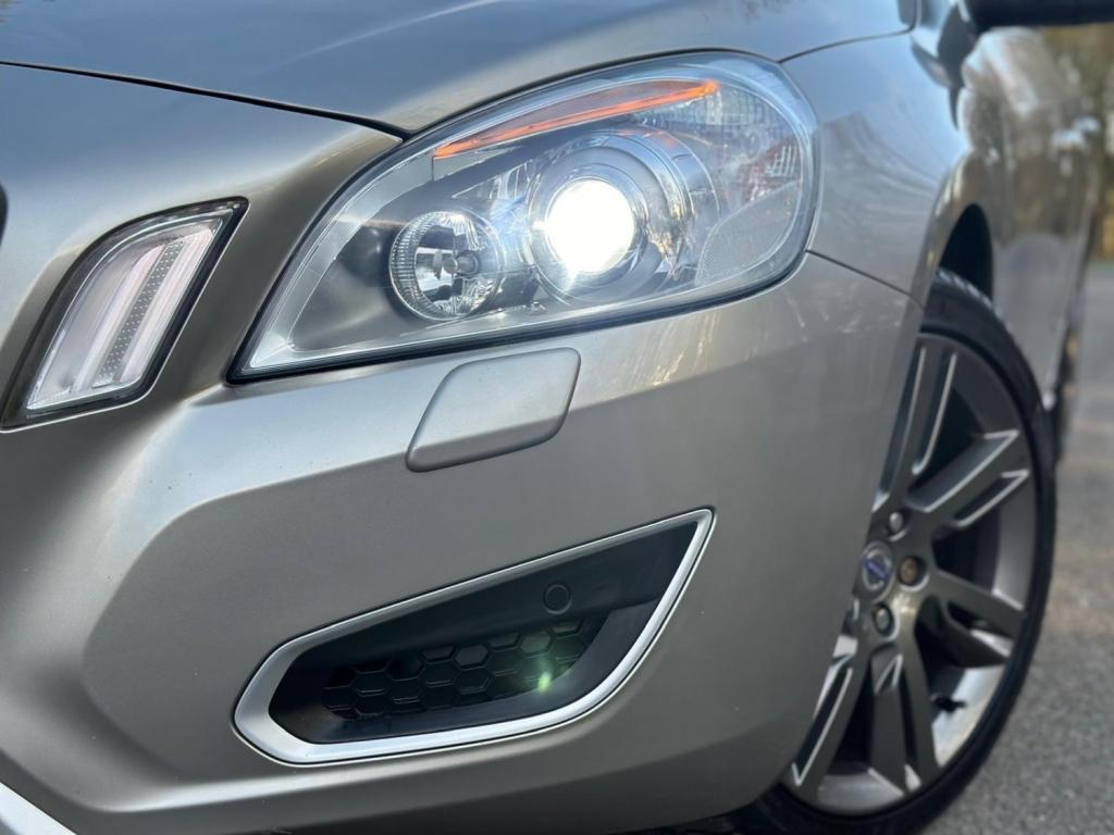 VOLVO S60 2.0 D3 SE Lux Geartronic Euro 5 4dr 2010