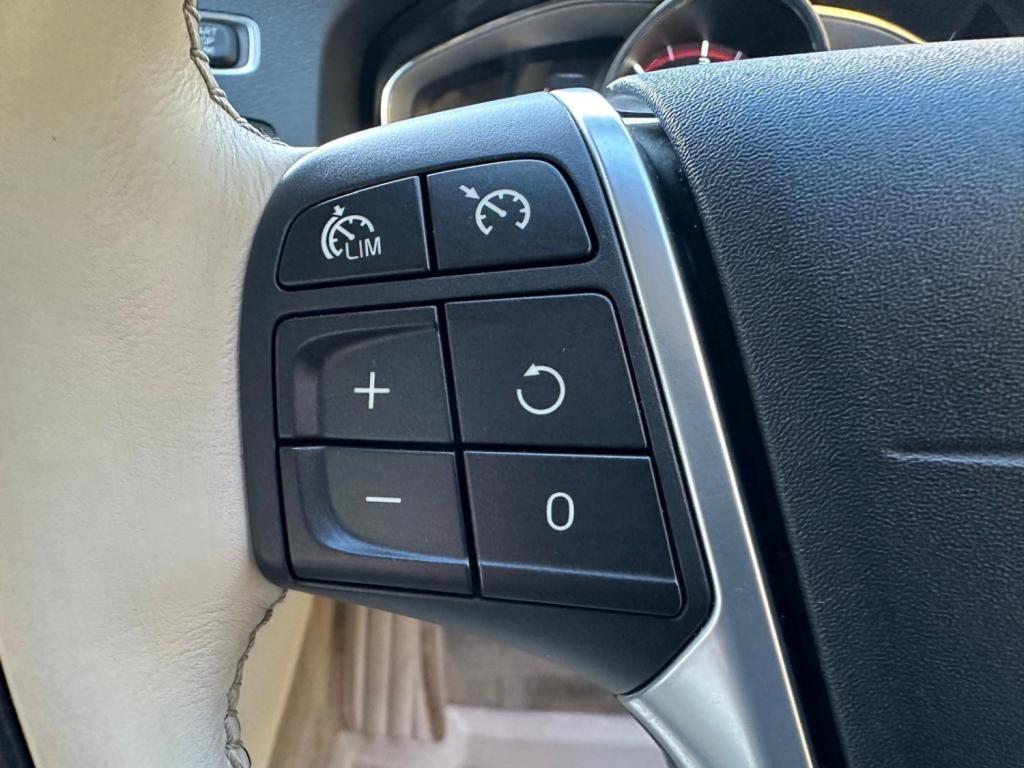 VOLVO S60 2.0 D3 SE Lux Geartronic Euro 5 4dr 2010