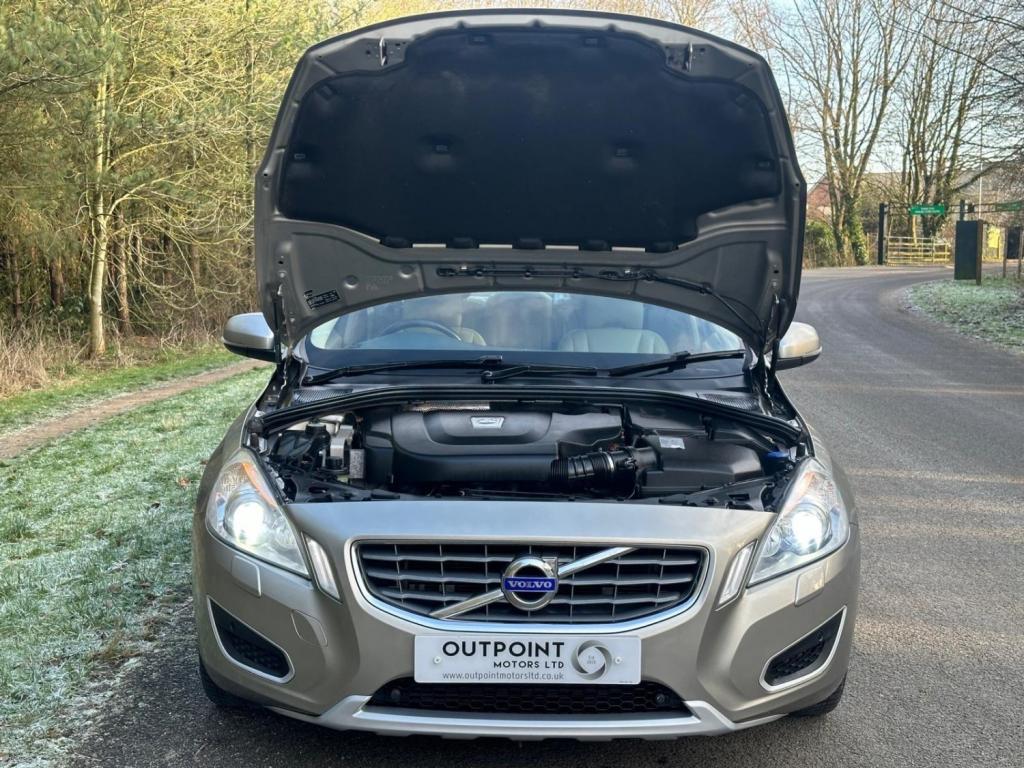VOLVO S60 2.0 D3 SE Lux Geartronic Euro 5 4dr 2010