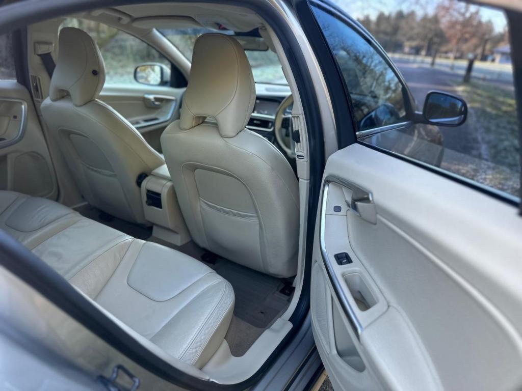 VOLVO S60 2.0 D3 SE Lux Geartronic Euro 5 4dr 2010