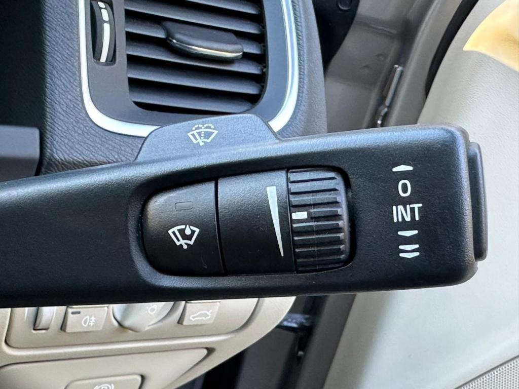 VOLVO S60 2.0 D3 SE Lux Geartronic Euro 5 4dr 2010