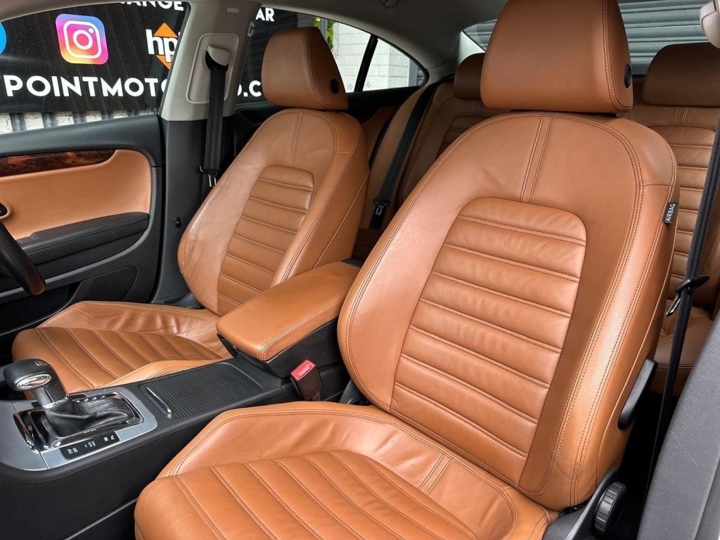 VOLKSWAGEN CC 2.0 TDI DSG Euro 5 4dr (4 Seat) 2010