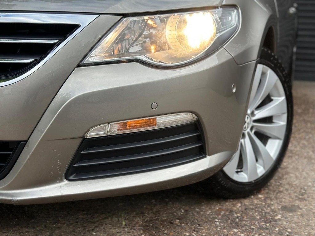 VOLKSWAGEN CC 2.0 TDI DSG Euro 5 4dr (4 Seat) 2010