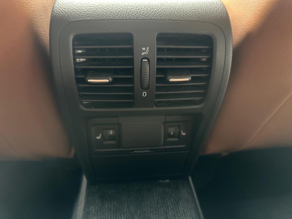 VOLKSWAGEN CC 2.0 TDI DSG Euro 5 4dr (4 Seat) 2010