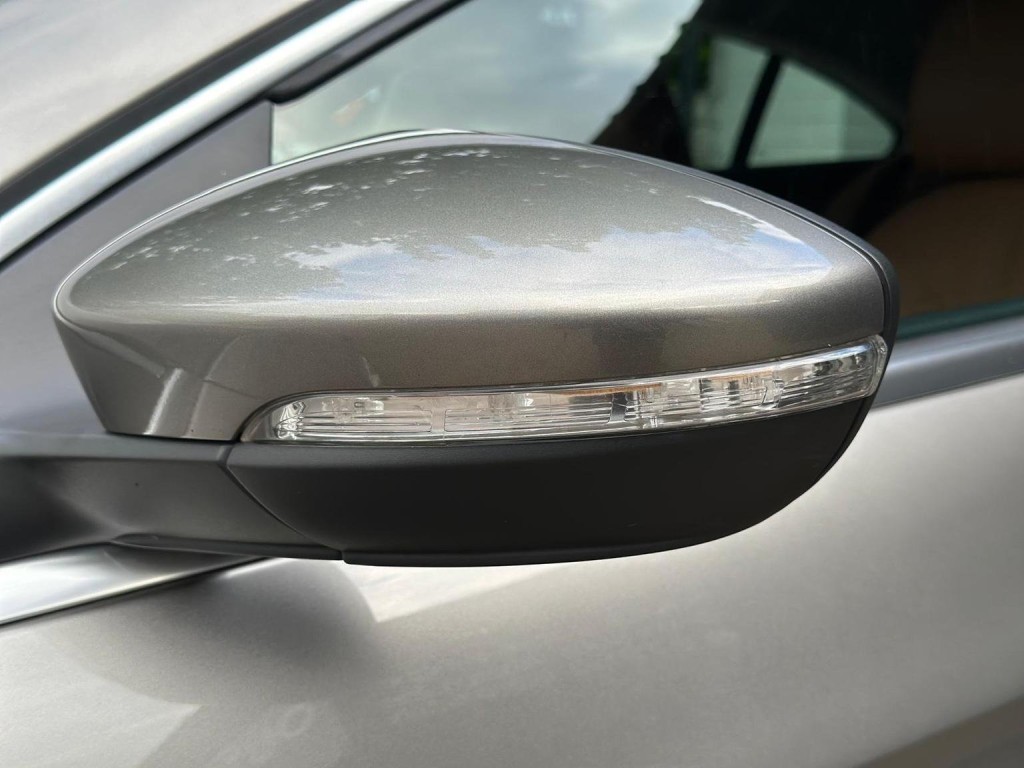 VOLKSWAGEN CC 2.0 TDI DSG Euro 5 4dr (4 Seat) 2010