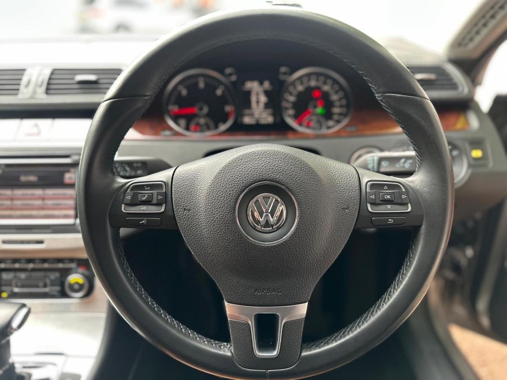 VOLKSWAGEN CC 2.0 TDI DSG Euro 5 4dr (4 Seat) 2010