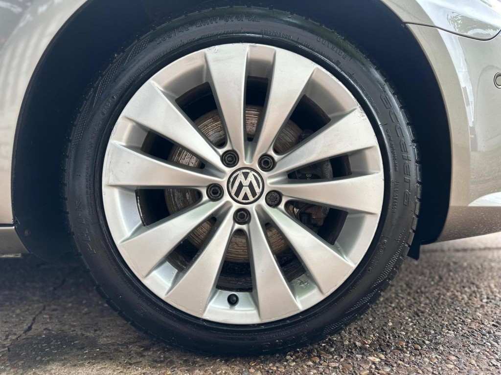 VOLKSWAGEN CC 2.0 TDI DSG Euro 5 4dr (4 Seat) 2010