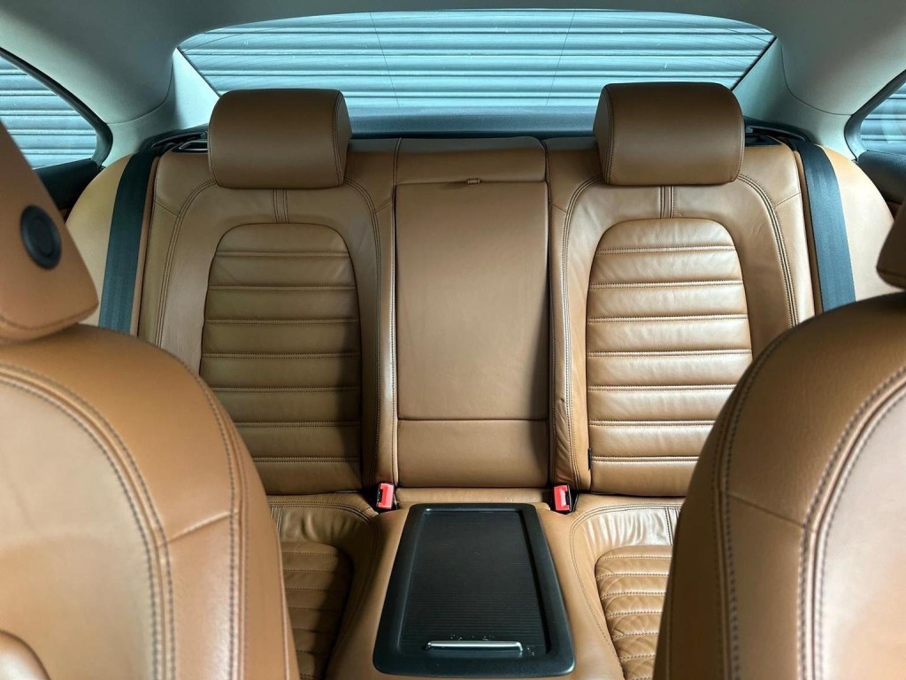 VOLKSWAGEN CC 2.0 TDI DSG Euro 5 4dr (4 Seat) 2010