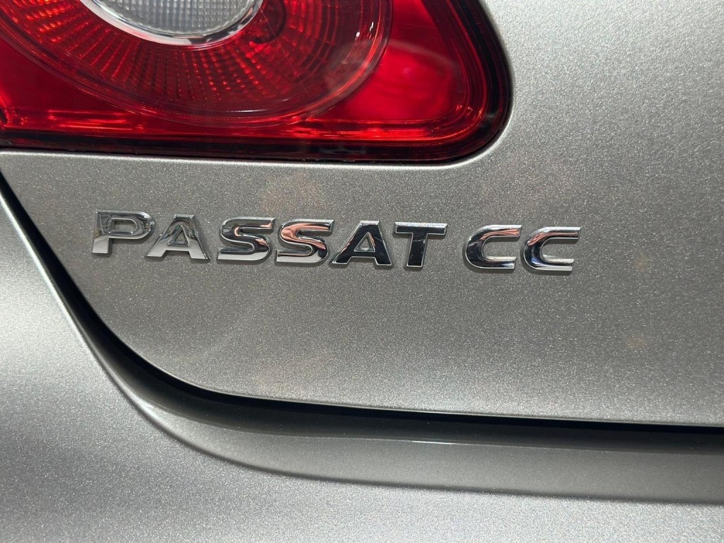 VOLKSWAGEN CC 2.0 TDI DSG Euro 5 4dr (4 Seat) 2010