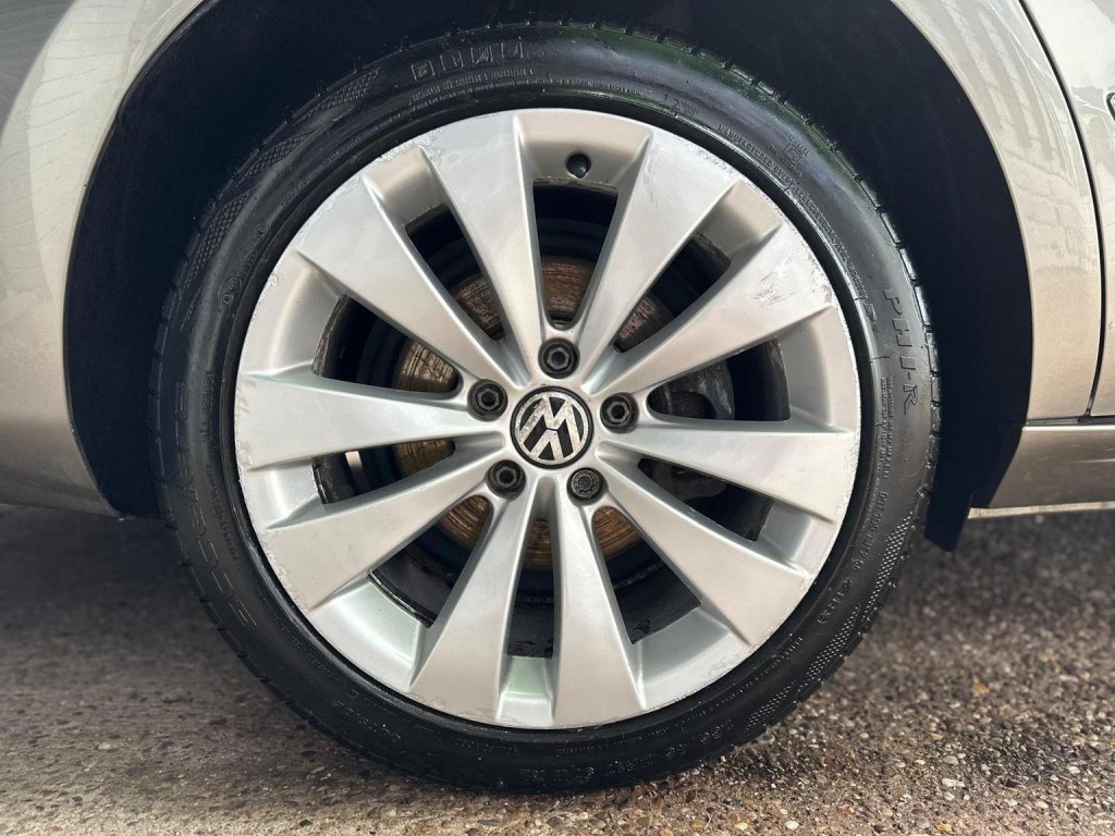 VOLKSWAGEN CC 2.0 TDI DSG Euro 5 4dr (4 Seat) 2010