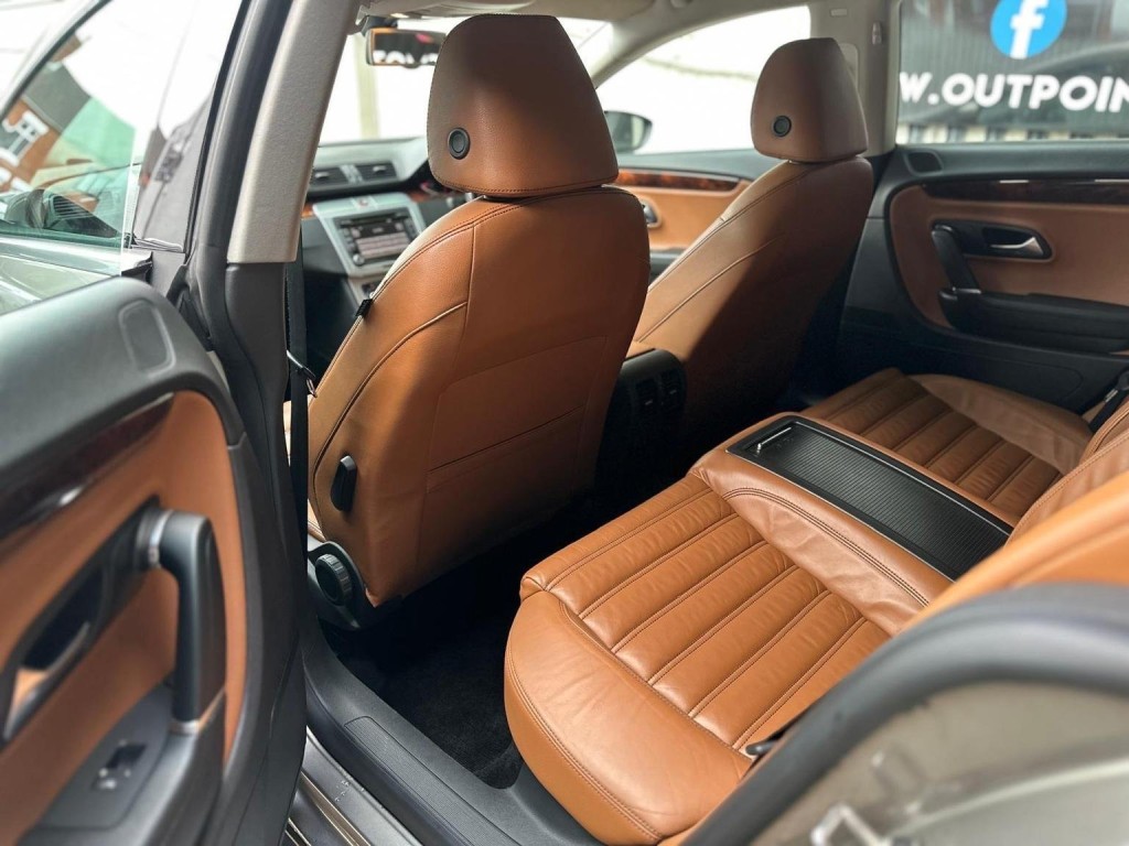 VOLKSWAGEN CC 2.0 TDI DSG Euro 5 4dr (4 Seat) 2010