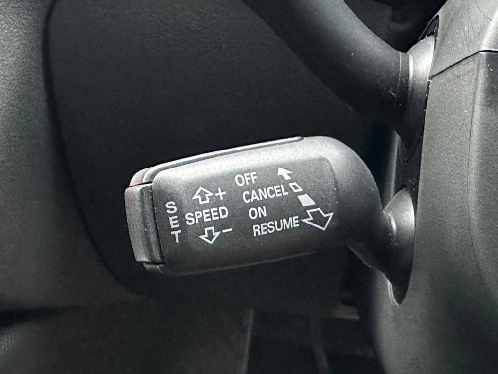 AUDI TT 2.0 TDI Black Edition quattro Euro 5 3dr 2011