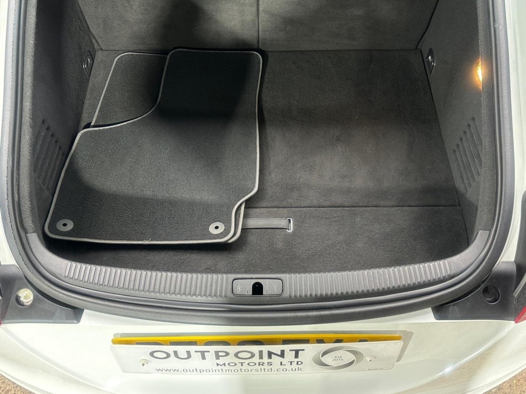 AUDI TT 2.0 TDI Black Edition quattro Euro 5 3dr 2011